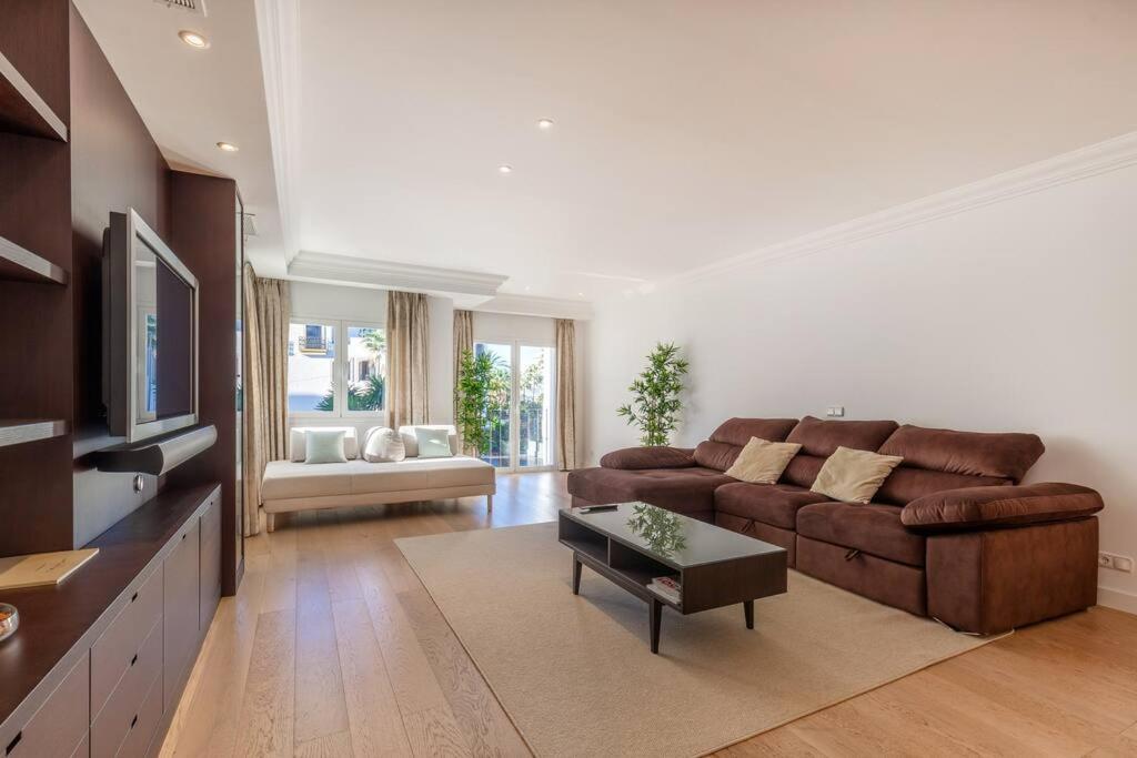Bright Elegant 3Bdr Apartment In Puerto Banus Marbella Exterior photo